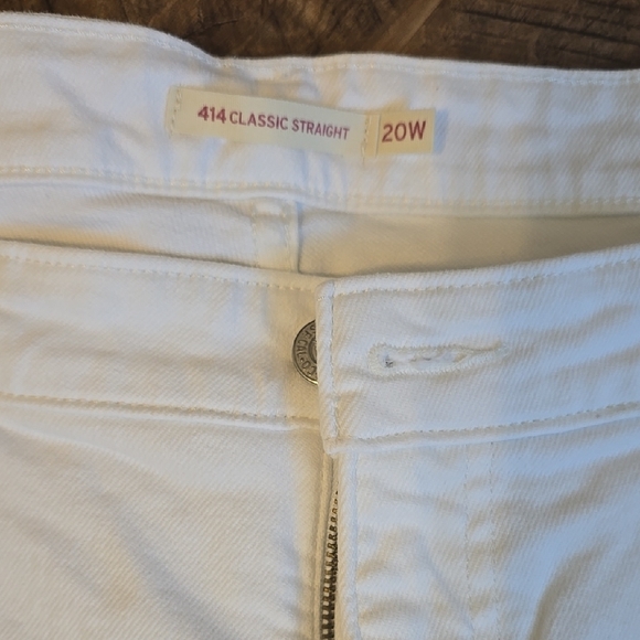 Levi's White Straight Leg Jeans Relaxed Fit - Picture 2 of 5